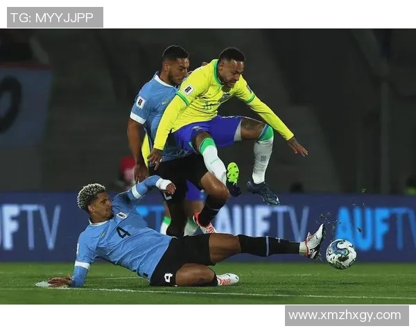 足球明星因腿部骨折接受手术安装钢板重返赛场的希望与挑战